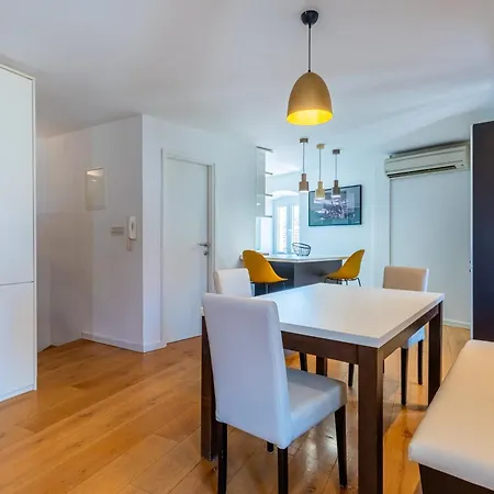 Lea Apartment