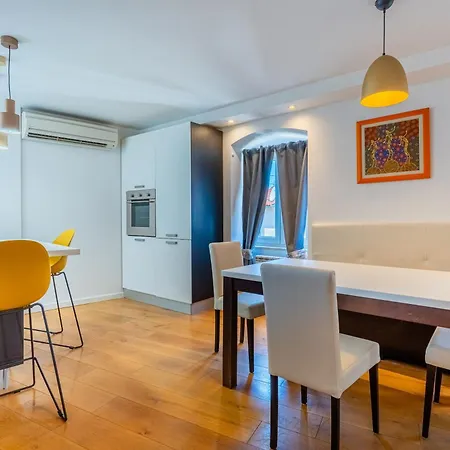 Apartment Lea *